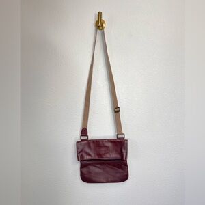 Loopworks x Alaska Air The Carry Collection UNISEX Limited Edition Crossbody